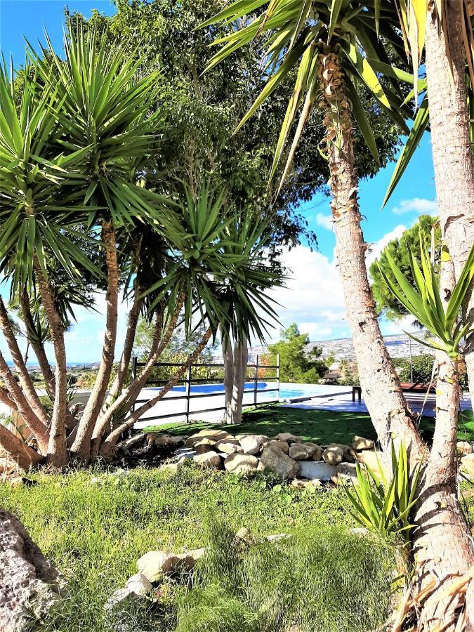 Villa Gavriel - Peyia Villa With Breathtaking Sea View, Peyia Villa With Private Pool, Secluded, Huge Outdoor Space, Mountain Views Pegeia Exterior foto